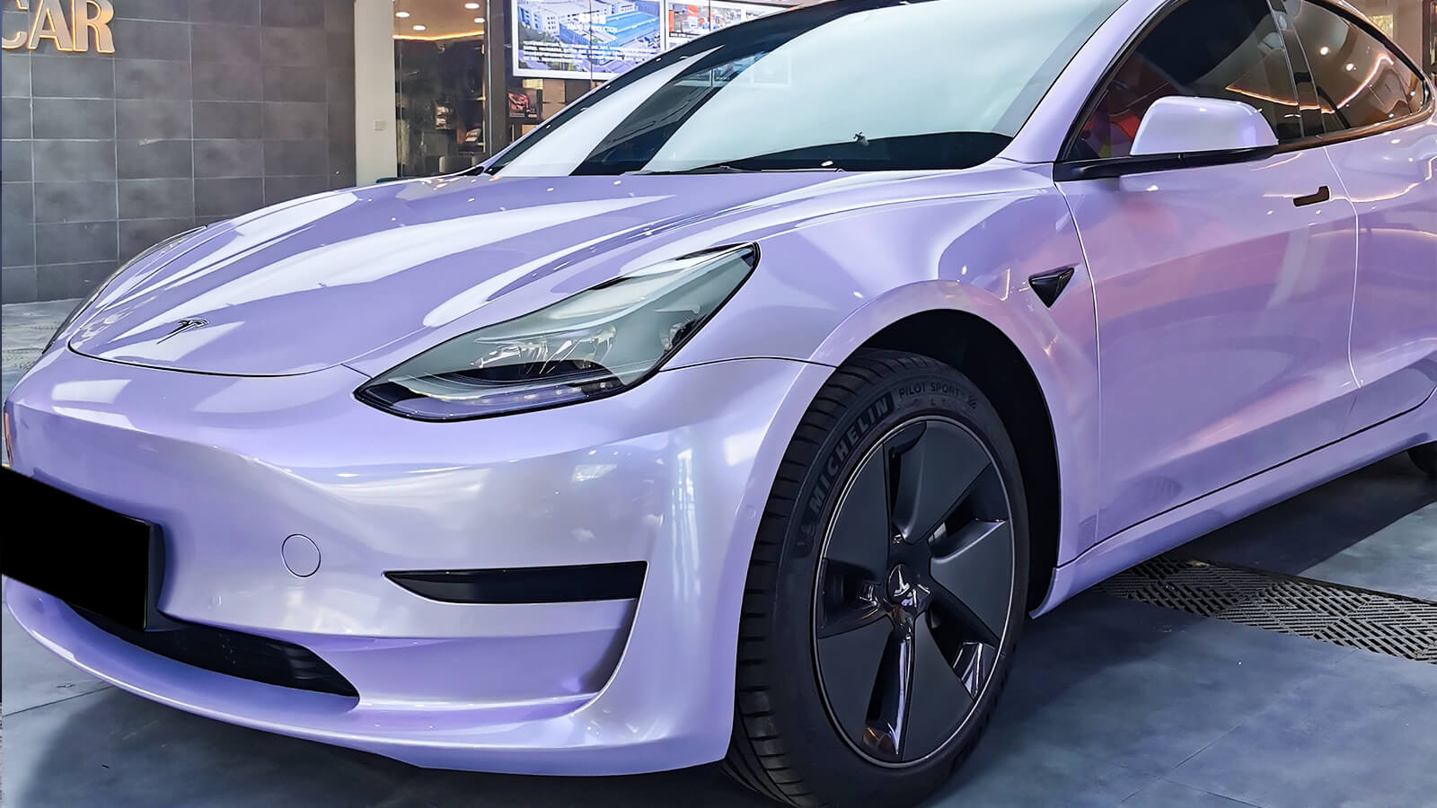 特斯拉model3施工YEECAR改色金属水晶梦幻紫