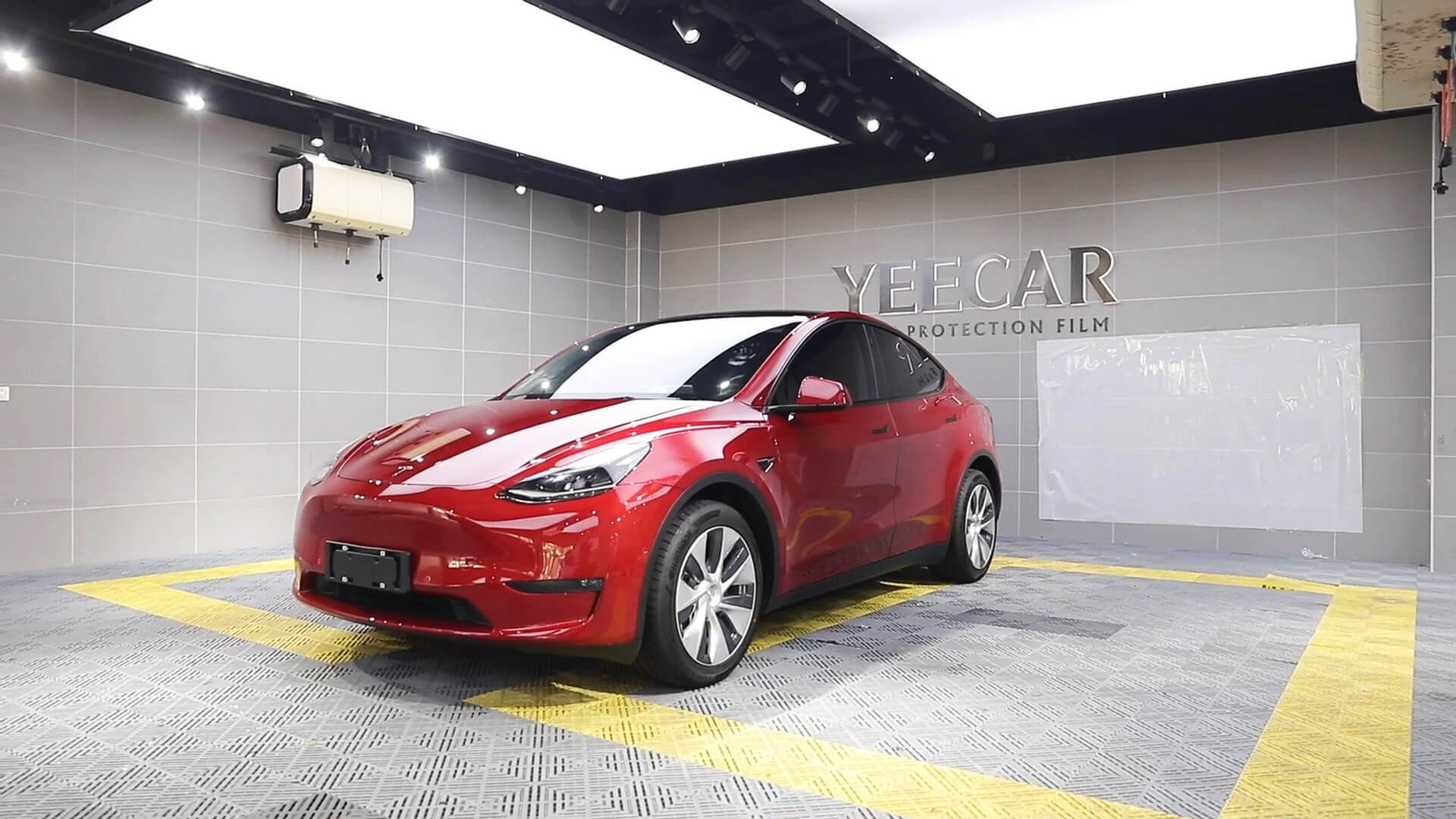 特斯拉Model Y上海装贴YEECAR隐形车衣汽车贴膜